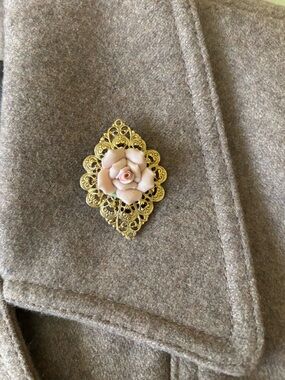 Gold-Tone Filigree Brooch with Pink Rose